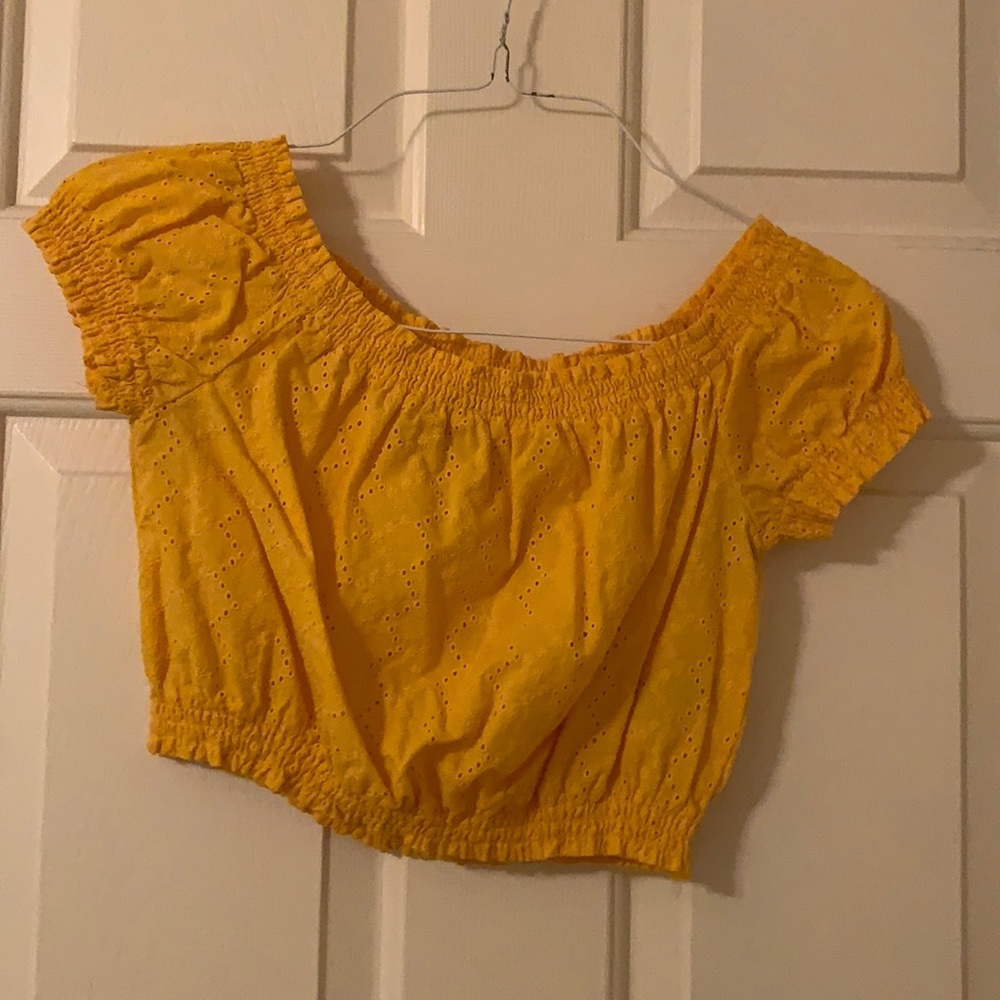Trendy crop top
